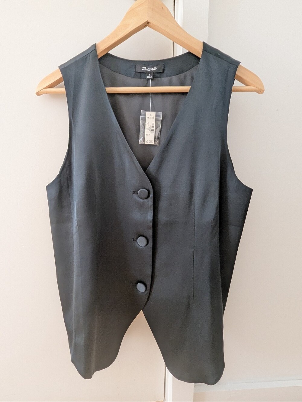 Madewell Black Satin Sleeveless Button-Front Vest